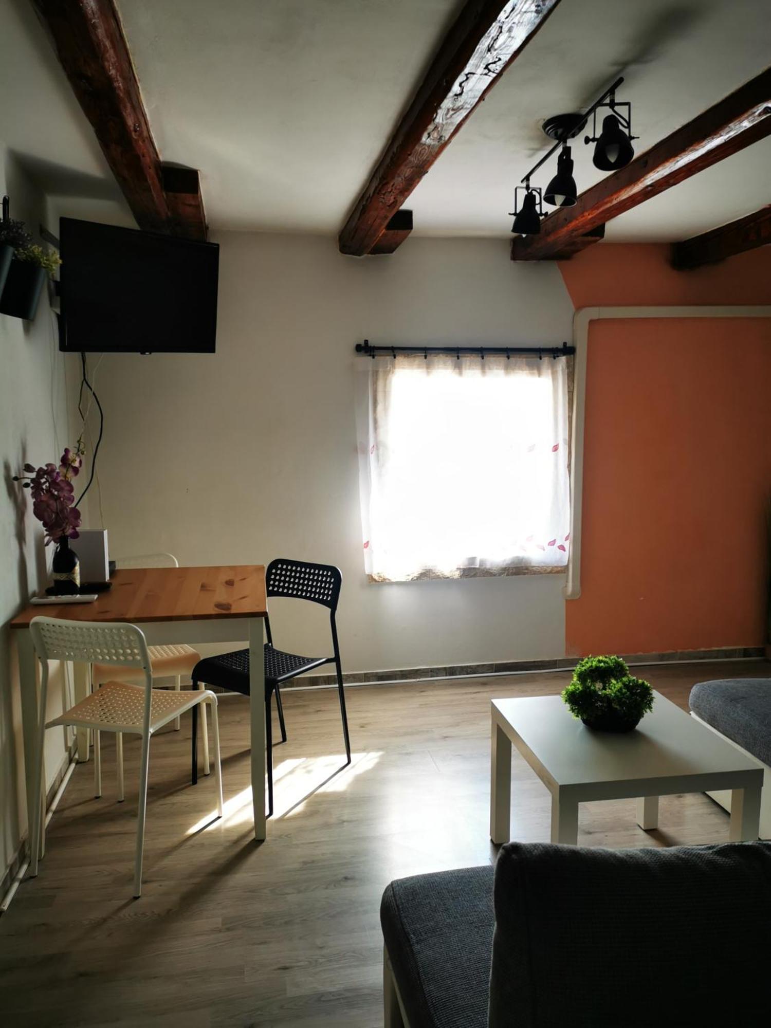 Attica Apartment Pula Luaran gambar